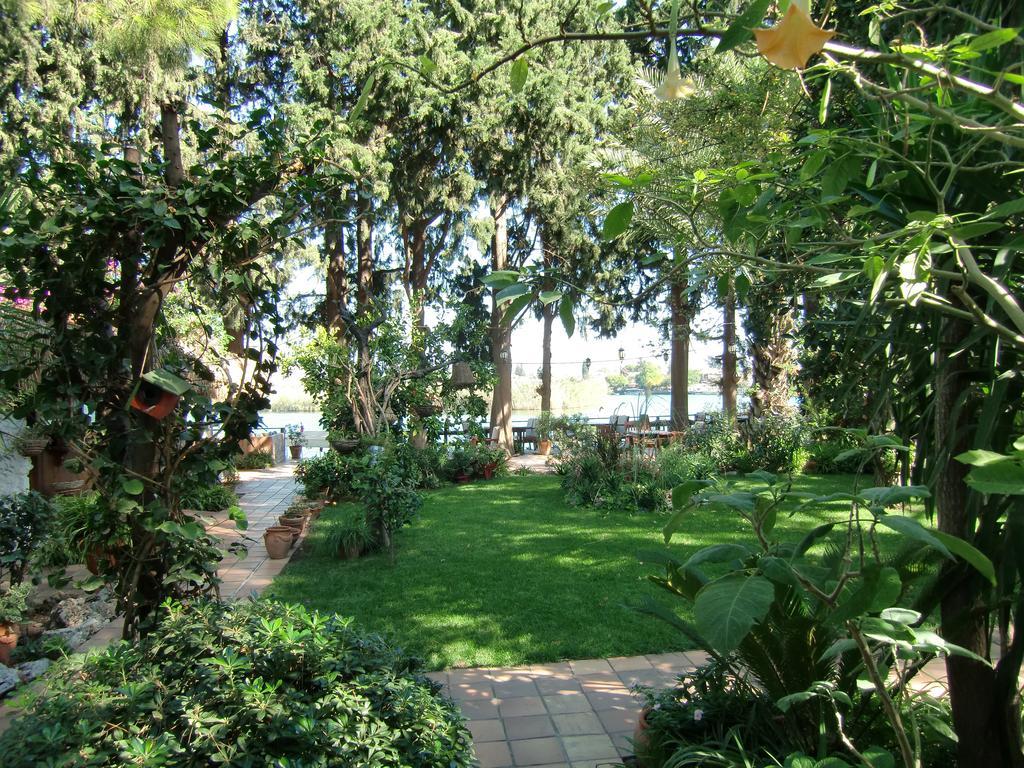 Guest house Happy Caretta