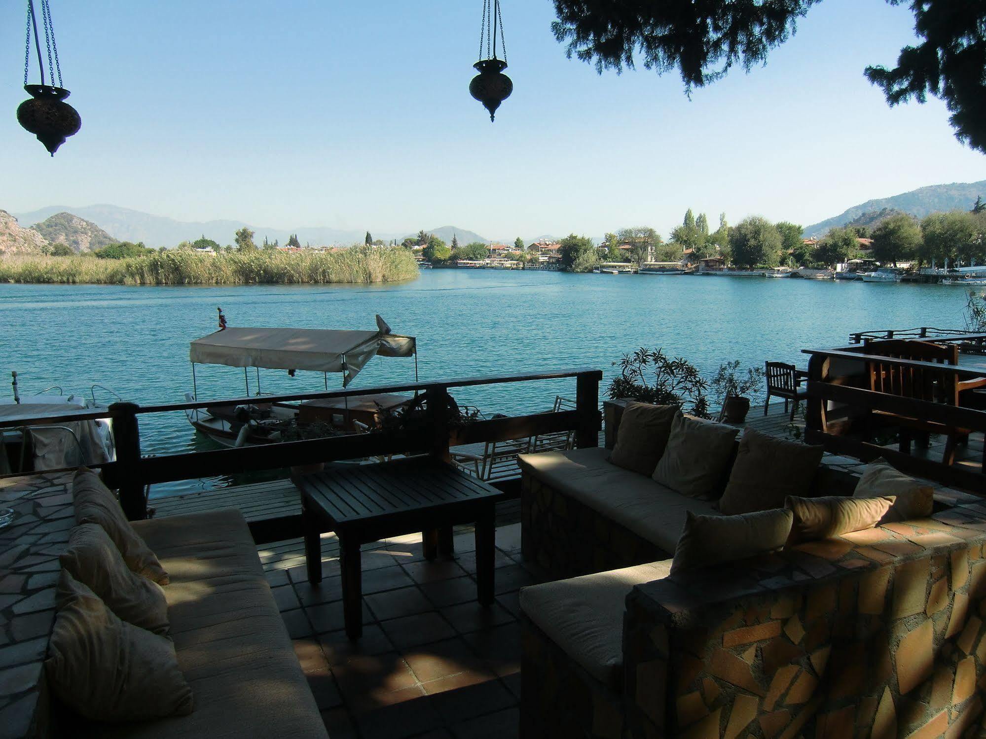 Happy Caretta Dalyan